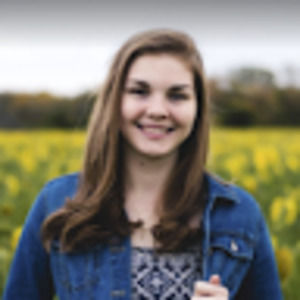 Meet your Posher, Danielle